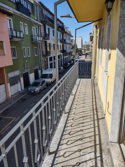 Appartamento Casa Lucia Rozzano Esterno foto
